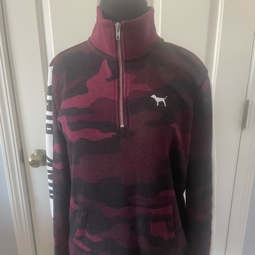 Victoria Secret PINK Maroon  Camouflage Hoodie Size Medium